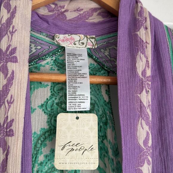 Free People Kiss The Sky Butterfly Kimono Sage Boho Hippie Cover up Top OS - Picture 4 of 5